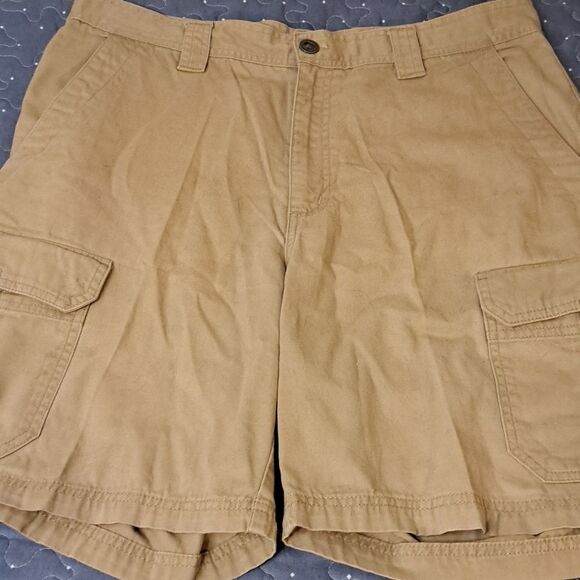 Columbia tan cargo 8 inch shorts size 36 - Picture 1 of 4